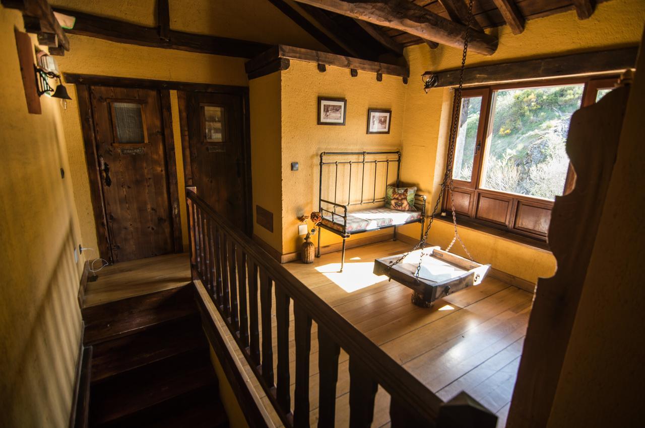 Casa Rural La Catedral De La Montana Konuk evi Lois Dış mekan fotoğraf