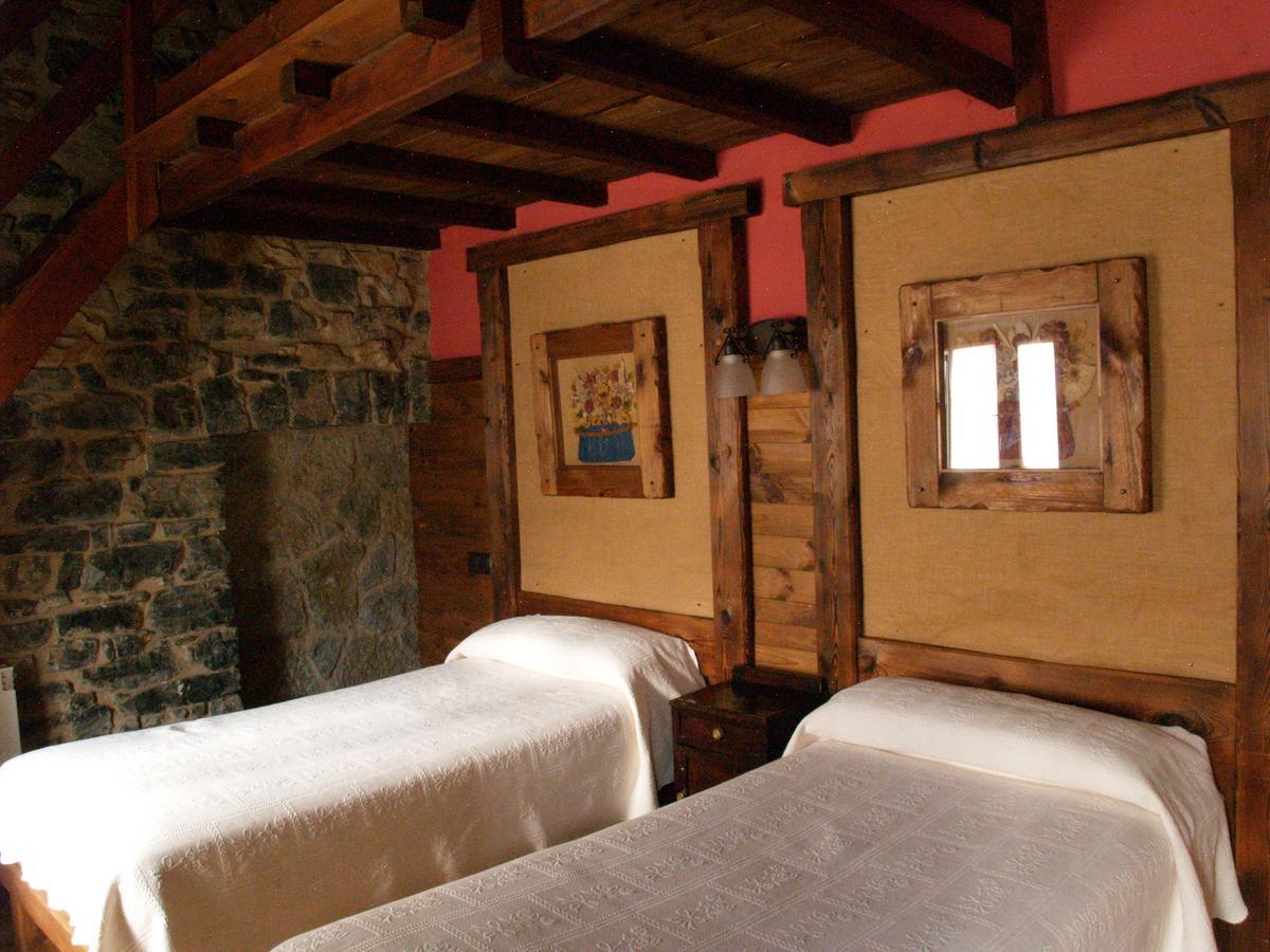 Casa Rural La Catedral De La Montana Konuk evi Lois Dış mekan fotoğraf