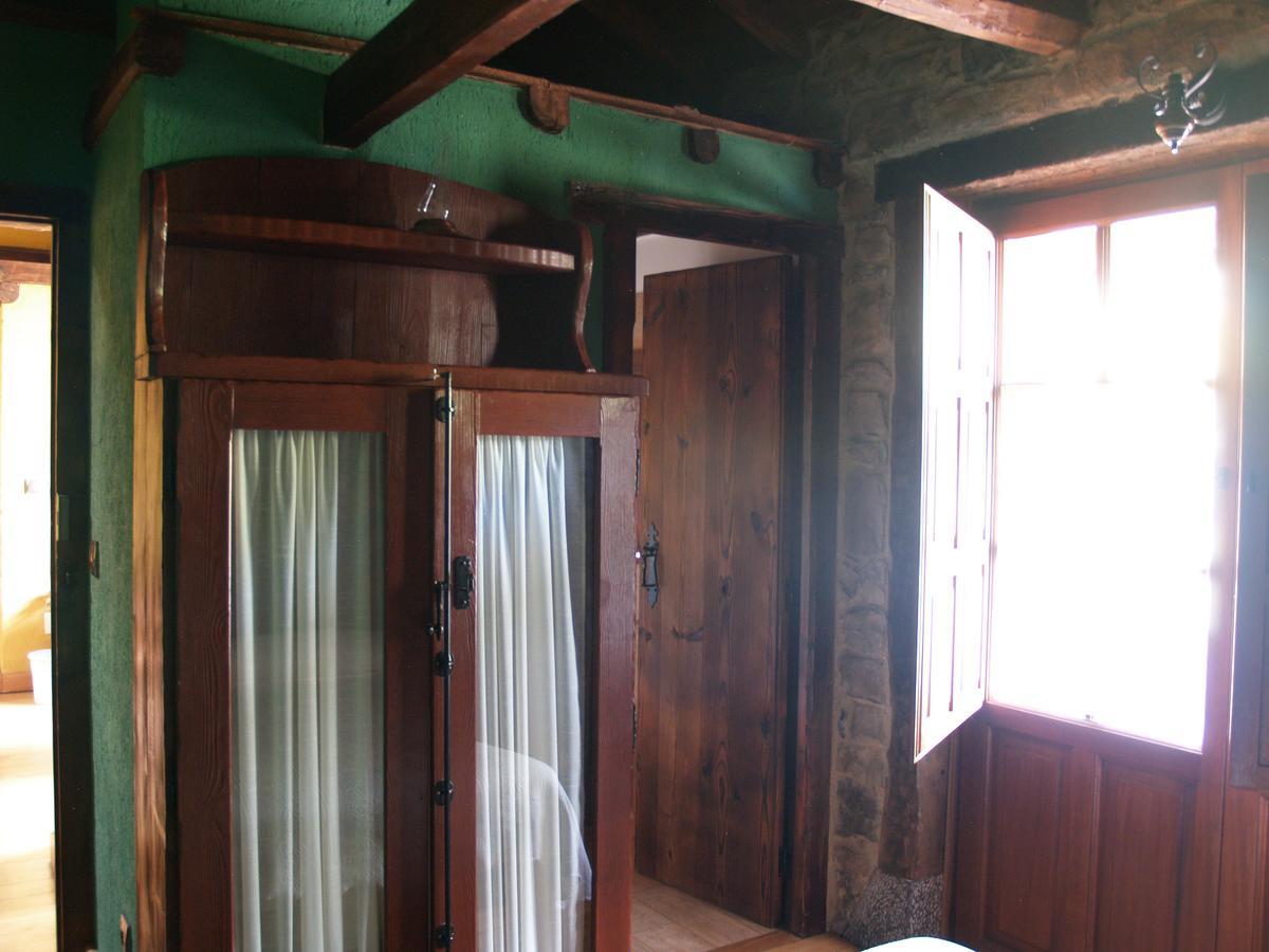Casa Rural La Catedral De La Montana Konuk evi Lois Dış mekan fotoğraf